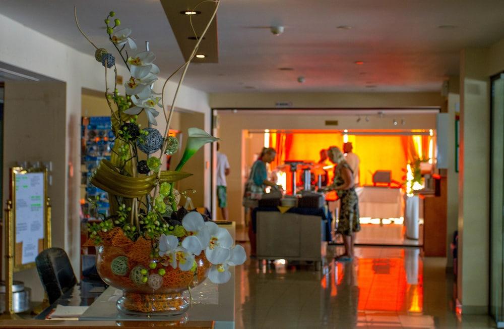 לרנקה Mariandy Hotel מראה חיצוני תמונה