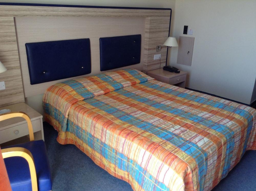 לרנקה Mariandy Hotel מראה חיצוני תמונה
