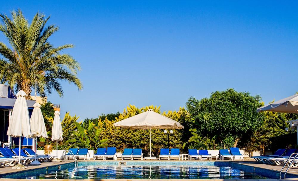 לרנקה Mariandy Hotel מראה חיצוני תמונה
