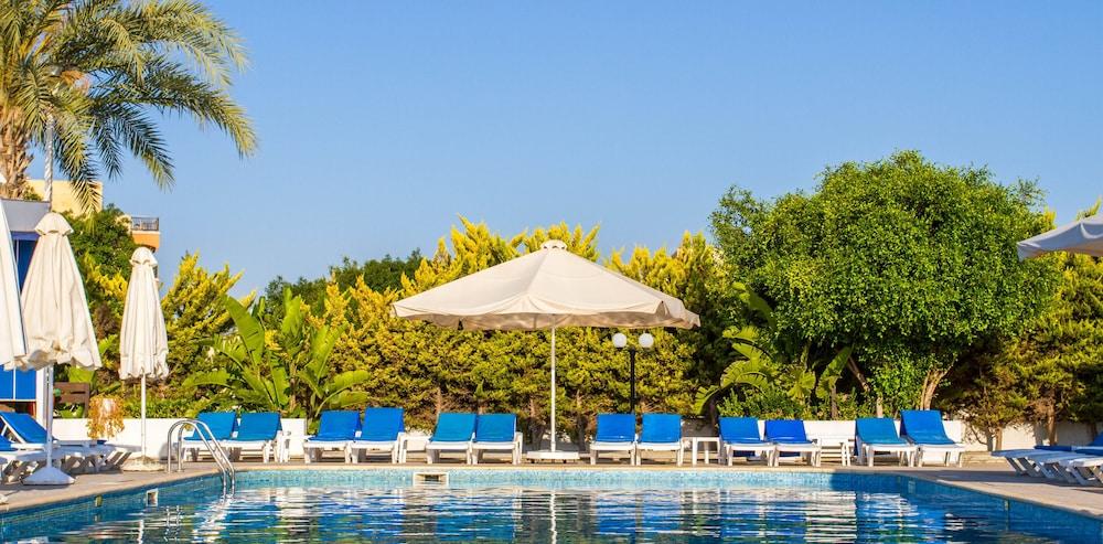 לרנקה Mariandy Hotel מראה חיצוני תמונה